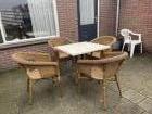 Tuinzetje met 4 stoelen 